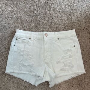 NWT American Eagle Outfitters White Distressed Jean Shorts
